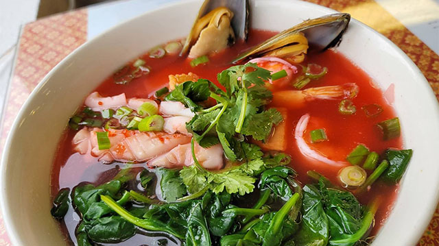 Yentafo: Pink Wild Noodle Soup